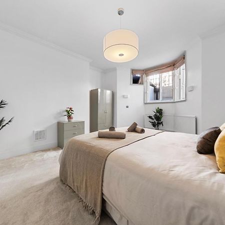 Apartament Harrods 2 Bed Lux Flat W/Patio Londyn Zewnętrze zdjęcie