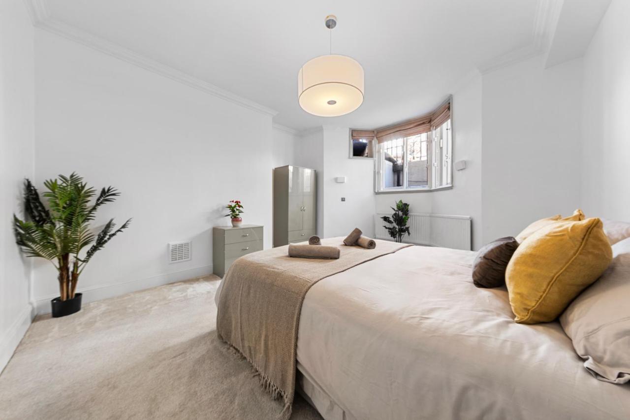 Apartament Harrods 2 Bed Lux Flat W/Patio Londyn Zewnętrze zdjęcie