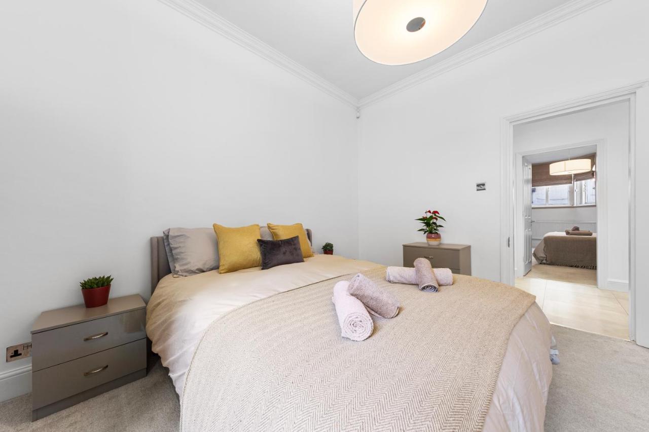 Apartament Harrods 2 Bed Lux Flat W/Patio Londyn Zewnętrze zdjęcie